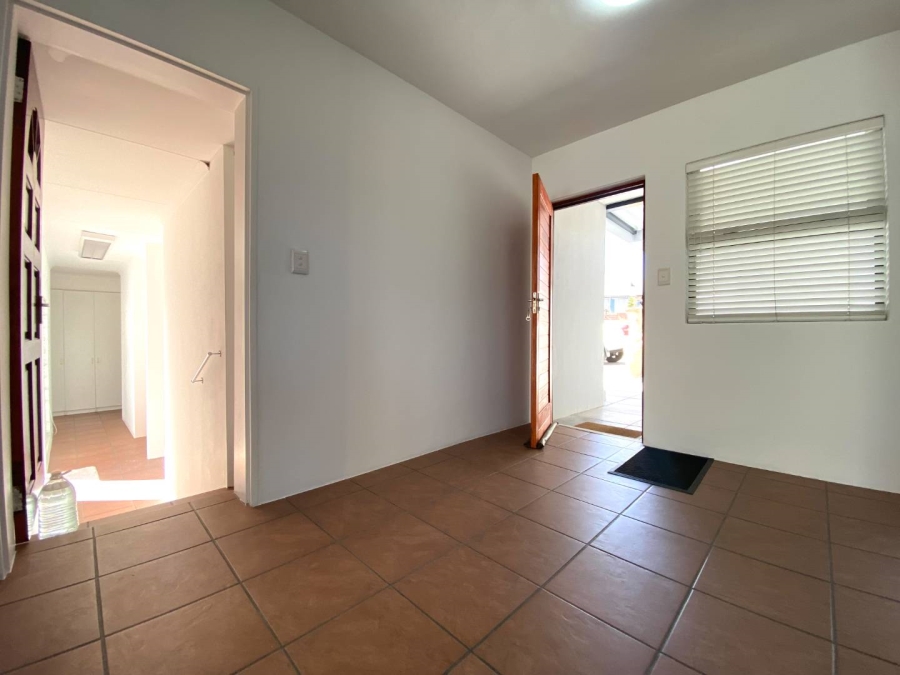 7 Bedroom Property for Sale in Myburgh Park Western Cape